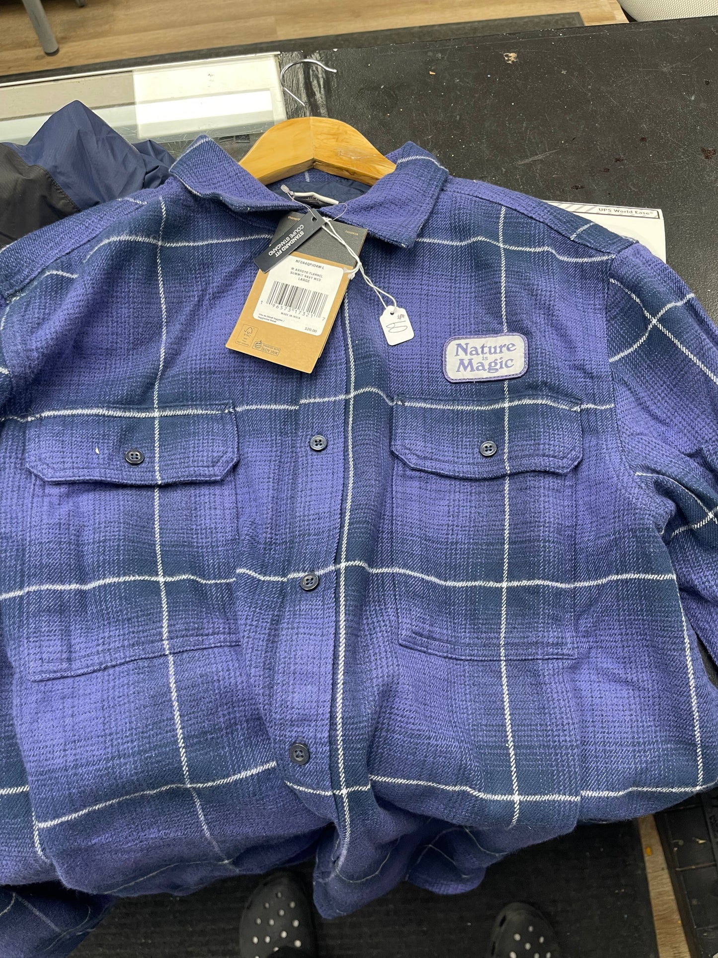 North Face - Button up Flannel - Large - Blue
