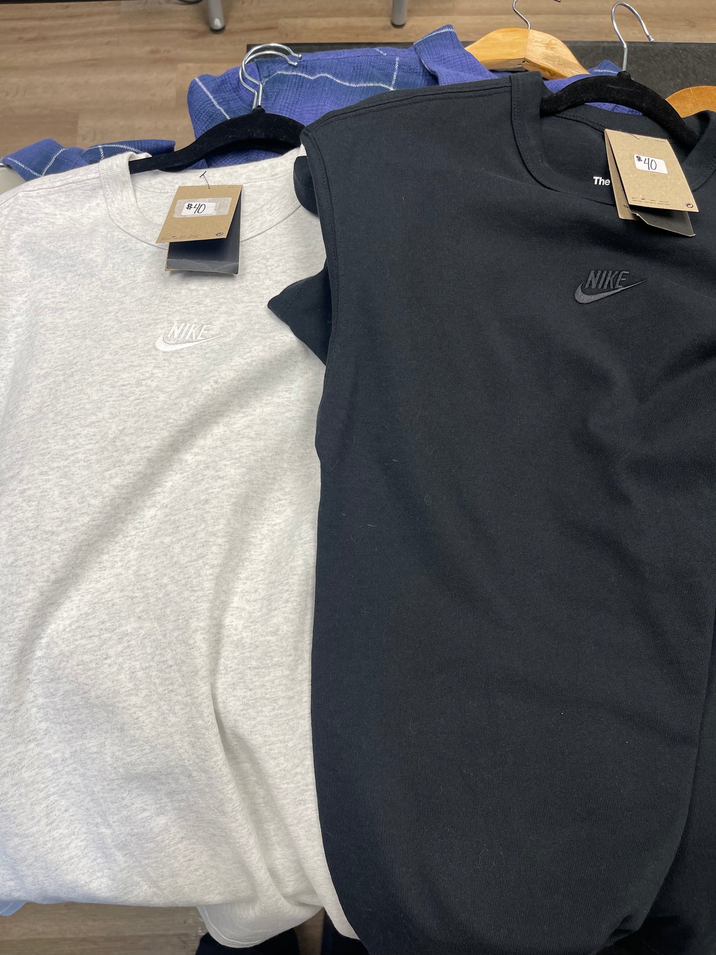 Nike Tee - Black / Grey